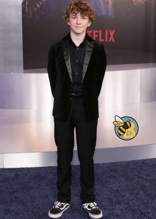 Walker Scobell Height